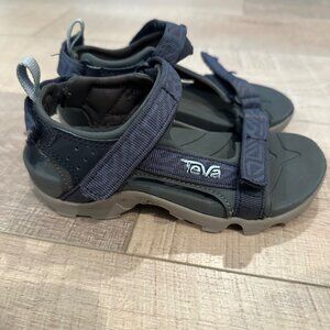 Teva Navy Blue Adjustable Strap Sandals For Kids Durable Outdoor Comfort SIZE 12